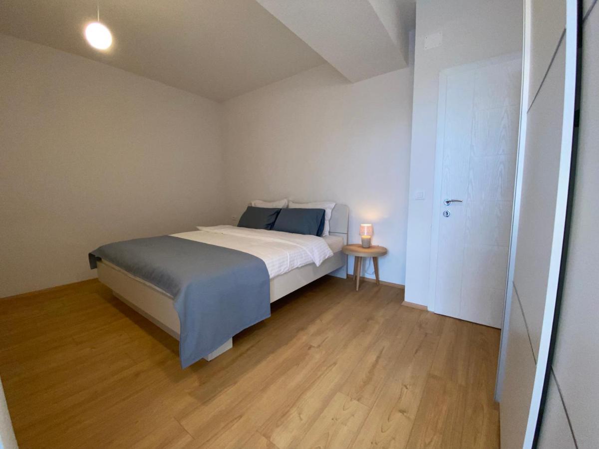 Sis Apartments Охрид Екстер'єр фото